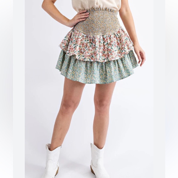 Easel Bubble Mini Skirt; Size L; New - Picture 1 of 9